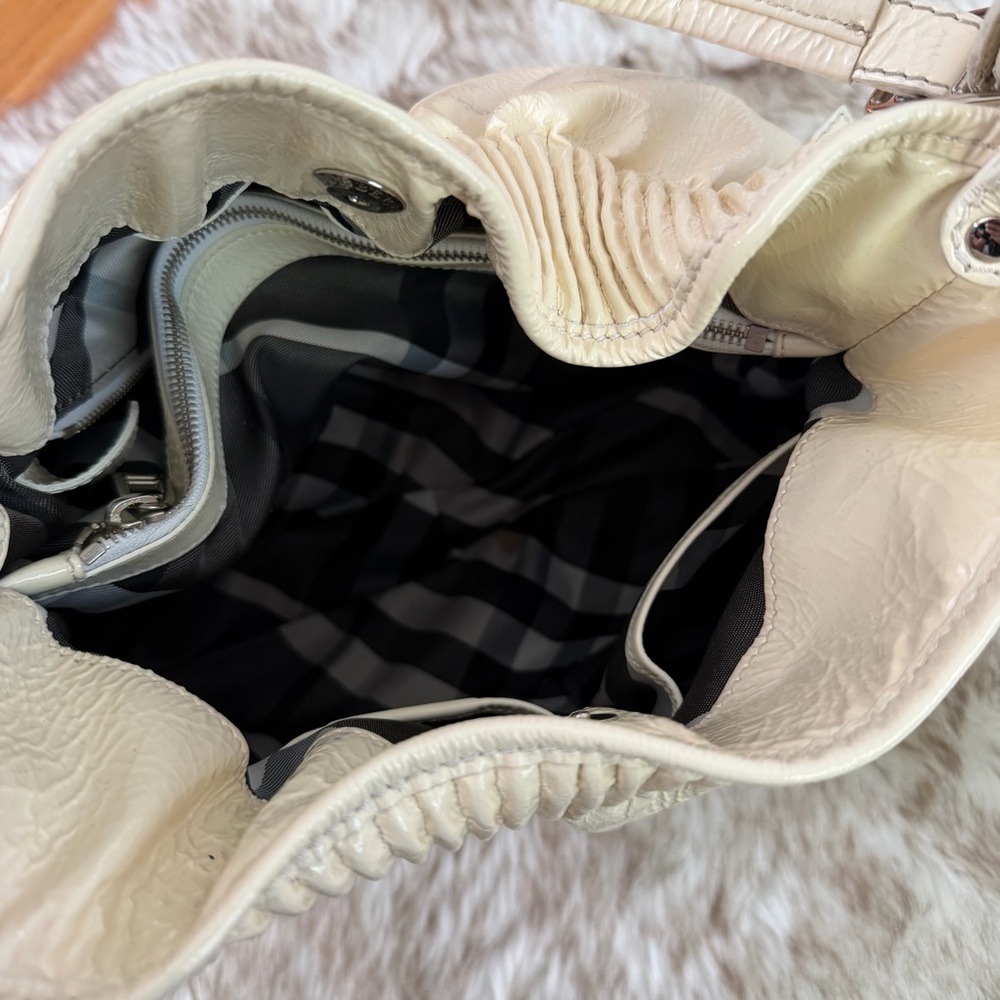 Burberry Patent Leather Shoulder Bag Project Bag TLC damaged - Picture 7 of 15